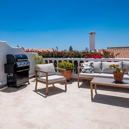 Lovely Townhouse, Several Terraces, Garden, Pool Semesterbostad Nerja